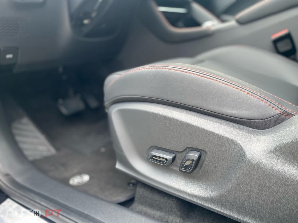 MG ZS EV 72.6 kWh Luxury OBC 11 kW