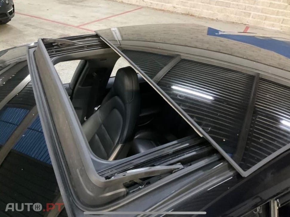 Porsche Panamera 4 E-Hybrid