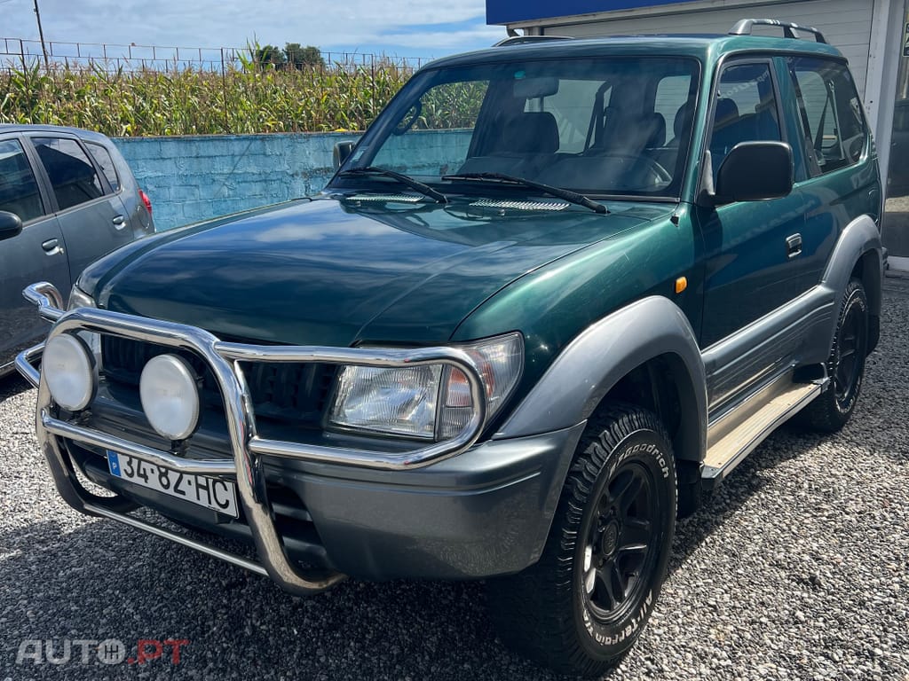 Toyota Land Cruiser 3.0 TD Pack 1