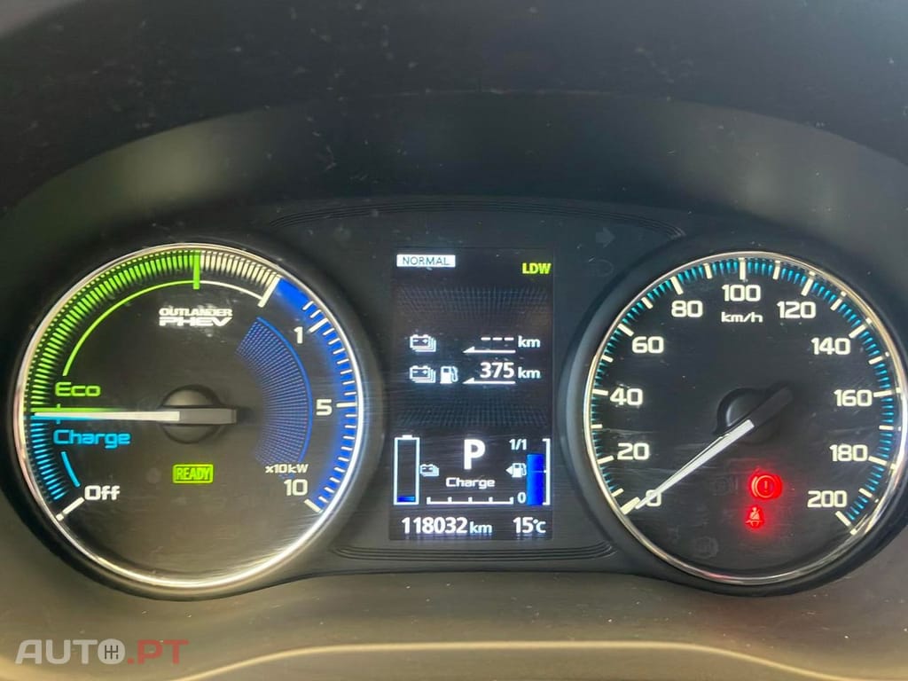 Mitsubishi Outlander 2.4 Instyle