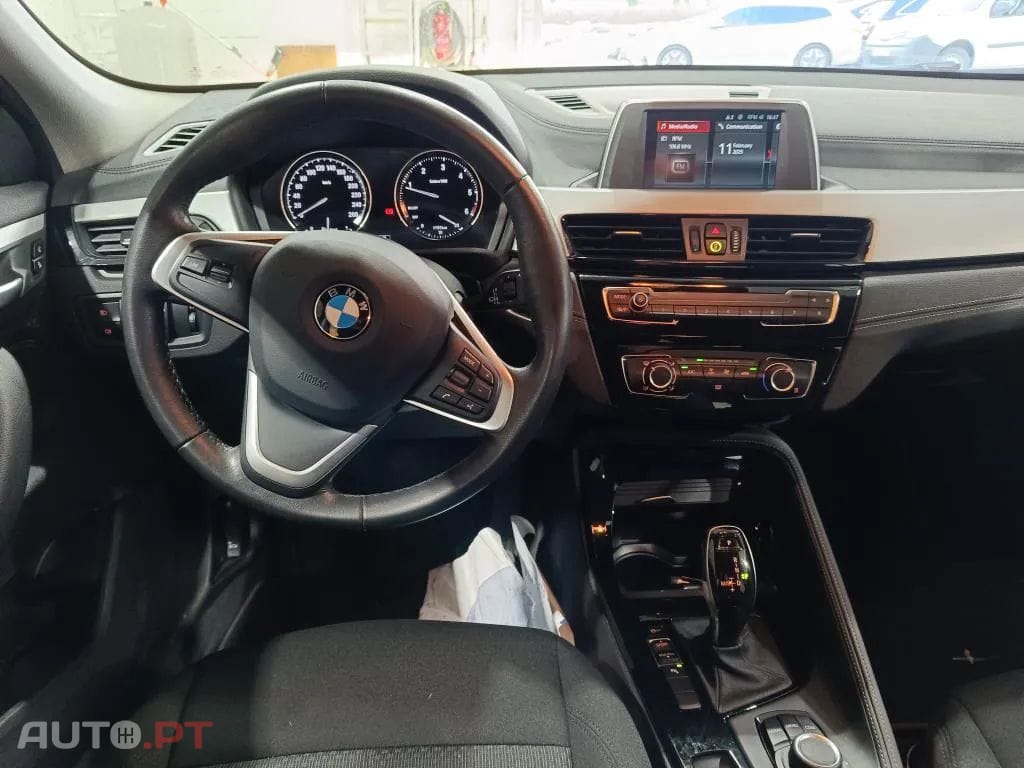 BMW X2 18 d sDrive Auto