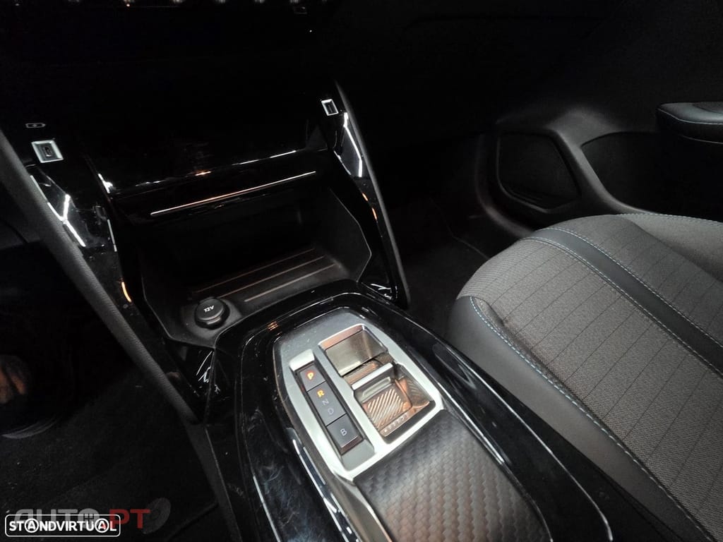 Peugeot E-208 50 kWh Allure Pack