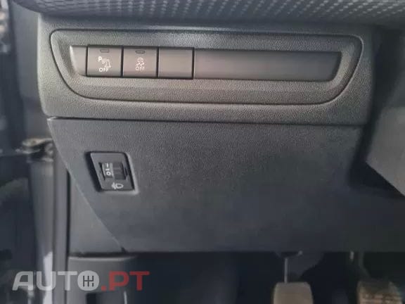 Peugeot 2008 1.2 VTi Active