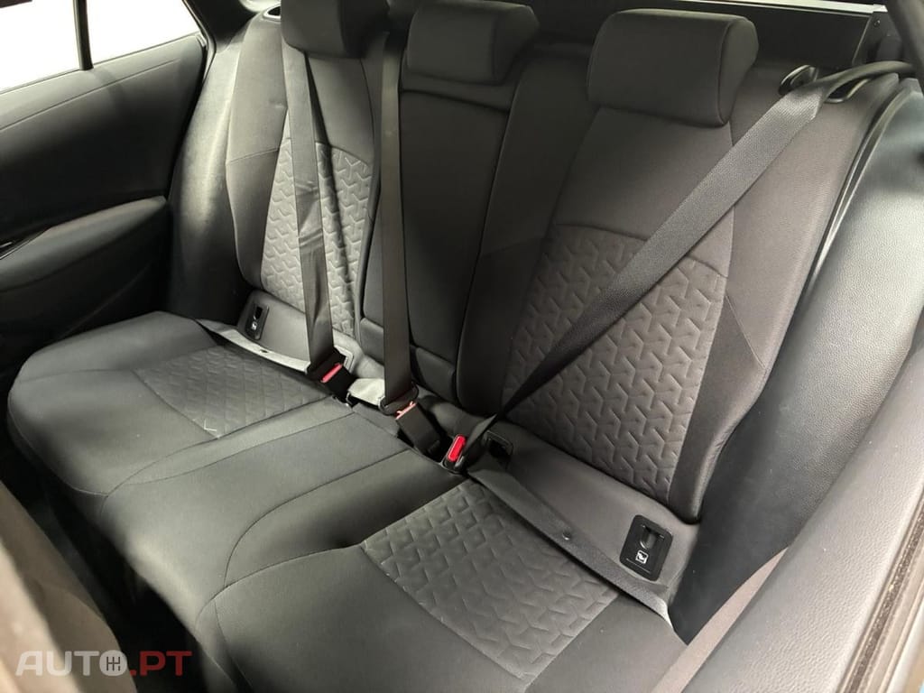 Toyota Corolla Touring Sports 2.0 Hybrid MY22 Dynamic Business