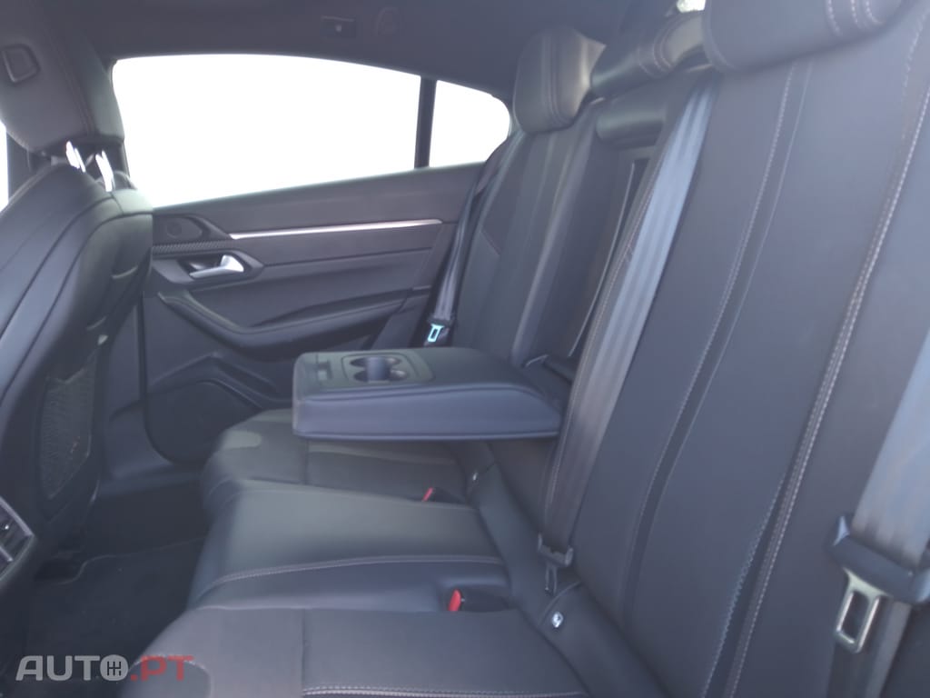 Peugeot 508 1.5 HDI GT EAT8