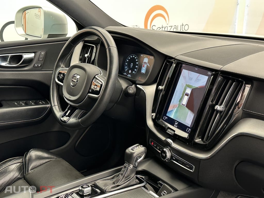 Volvo XC60 2.0 D4 R-Design AWD Geartronic
