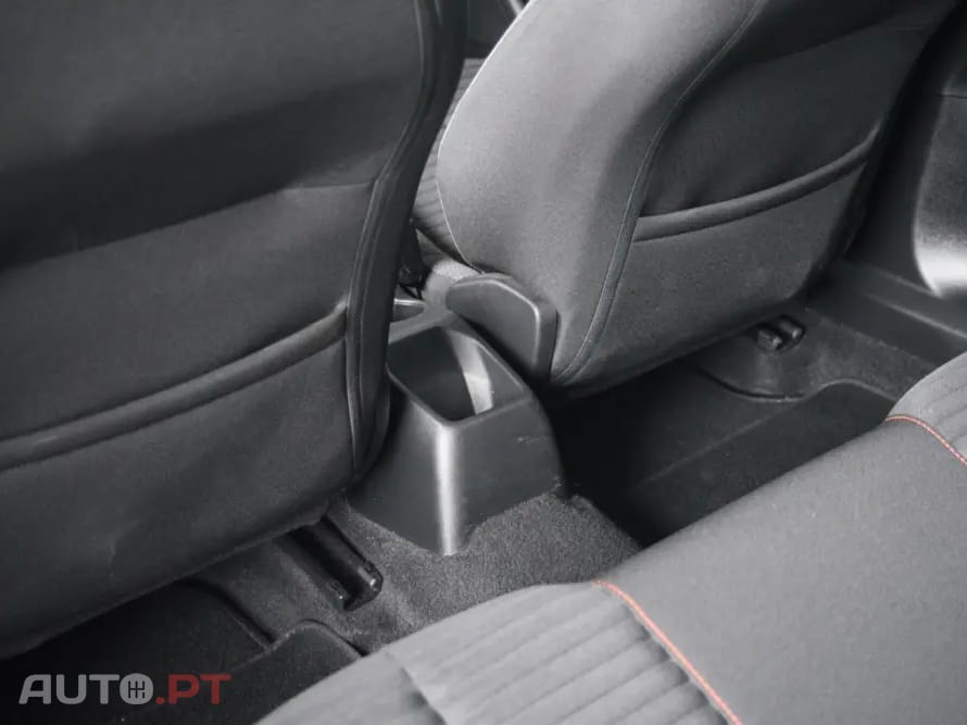 Peugeot 2008 PureTech 130 EAT8 Allure