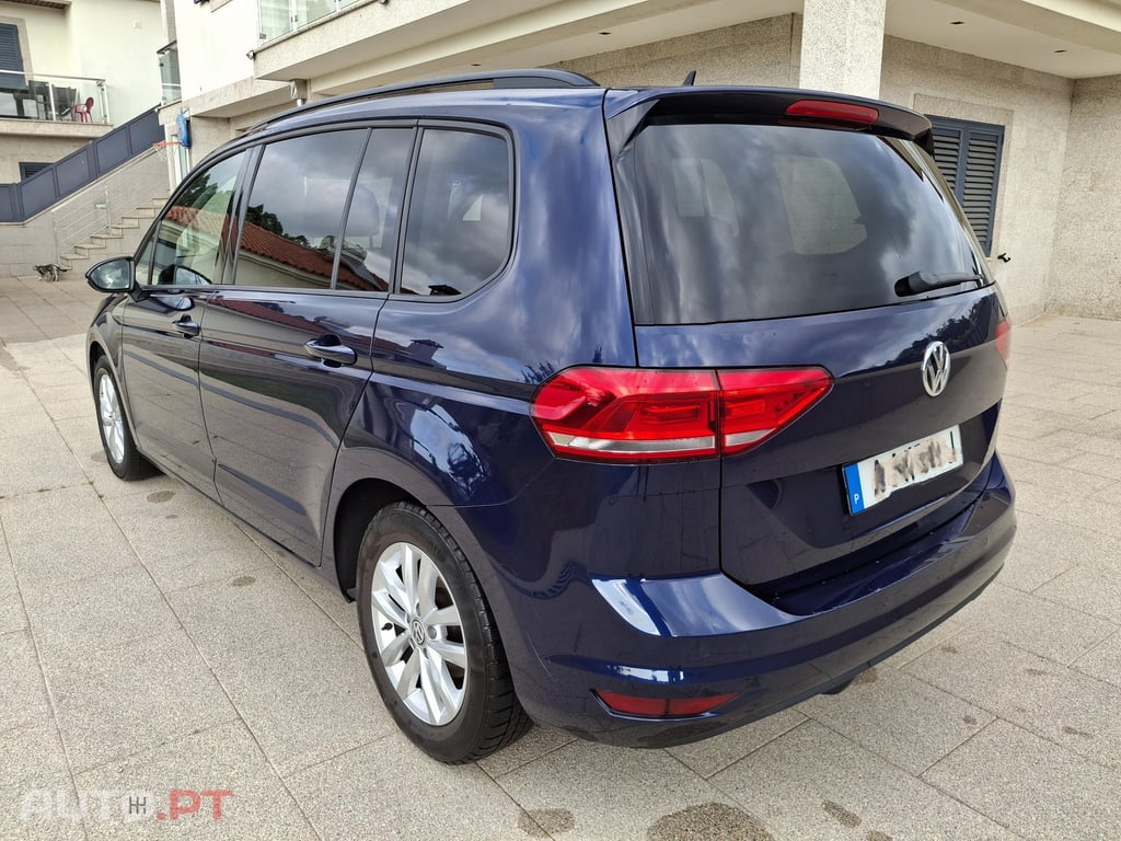 Volkswagen Touran 1.6 tdi confortline