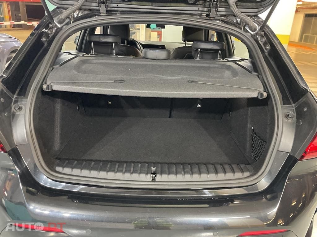 BMW 116 d Pack Desportivo M Auto