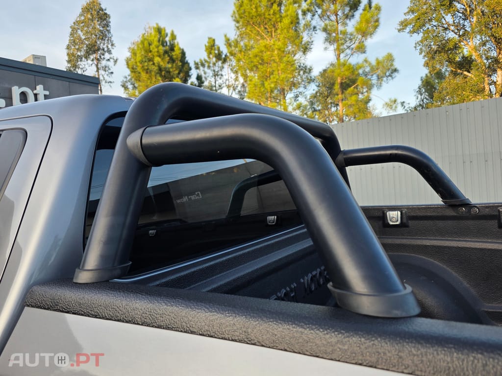 Mitsubishi L200 Strakar 2.4 DI-D Sport Edition