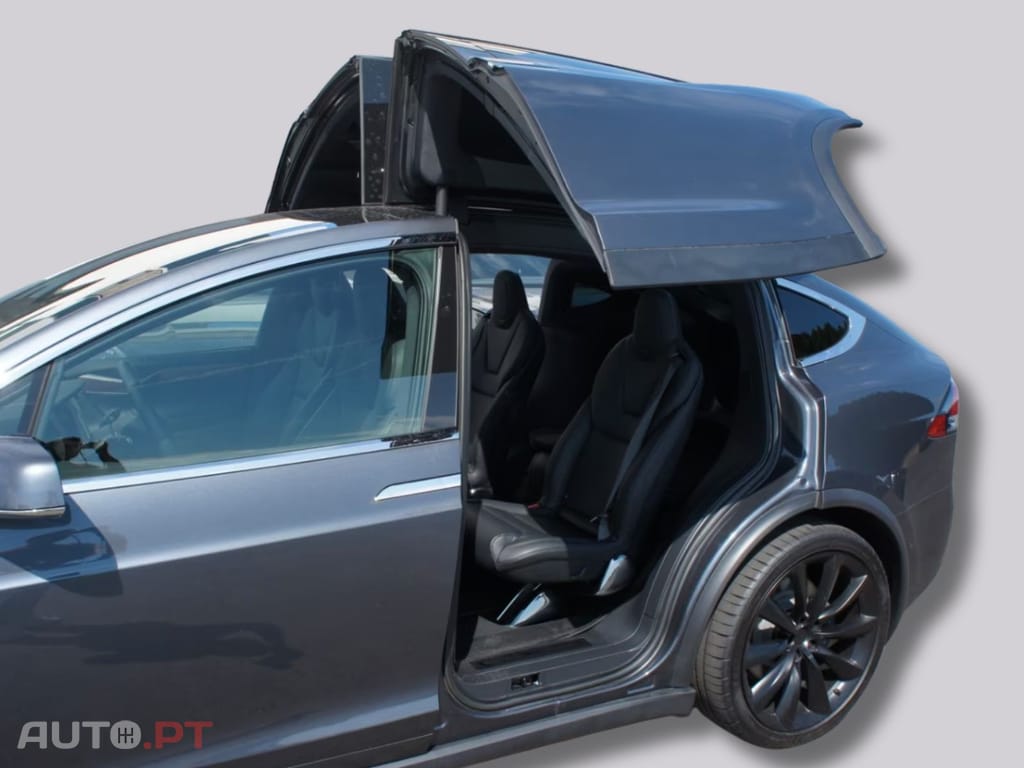 Tesla Model X I.V.A DEDUTIVEL Long Range