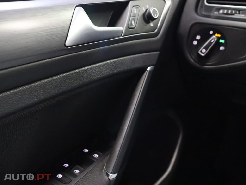 Volkswagen Golf 1.6 TDI  Confortline DSG Variant