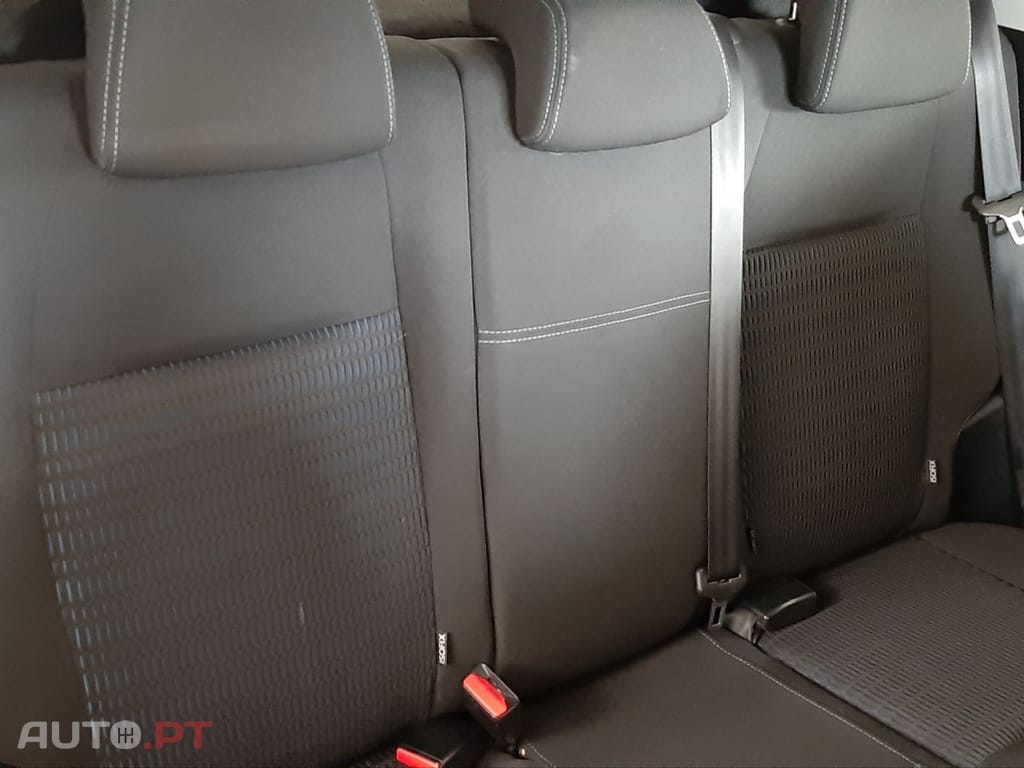 Peugeot 208 Allure 1.6 E-HDI 92 CV