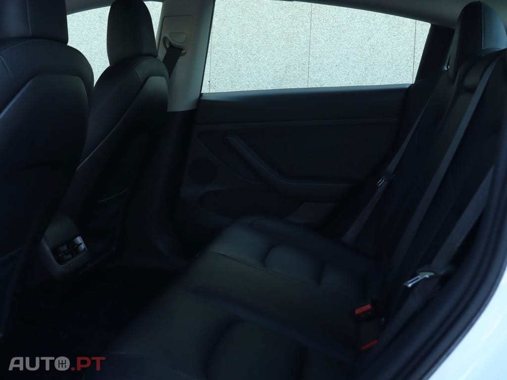 Tesla Model 3 Long-Range Dual Motor AWD