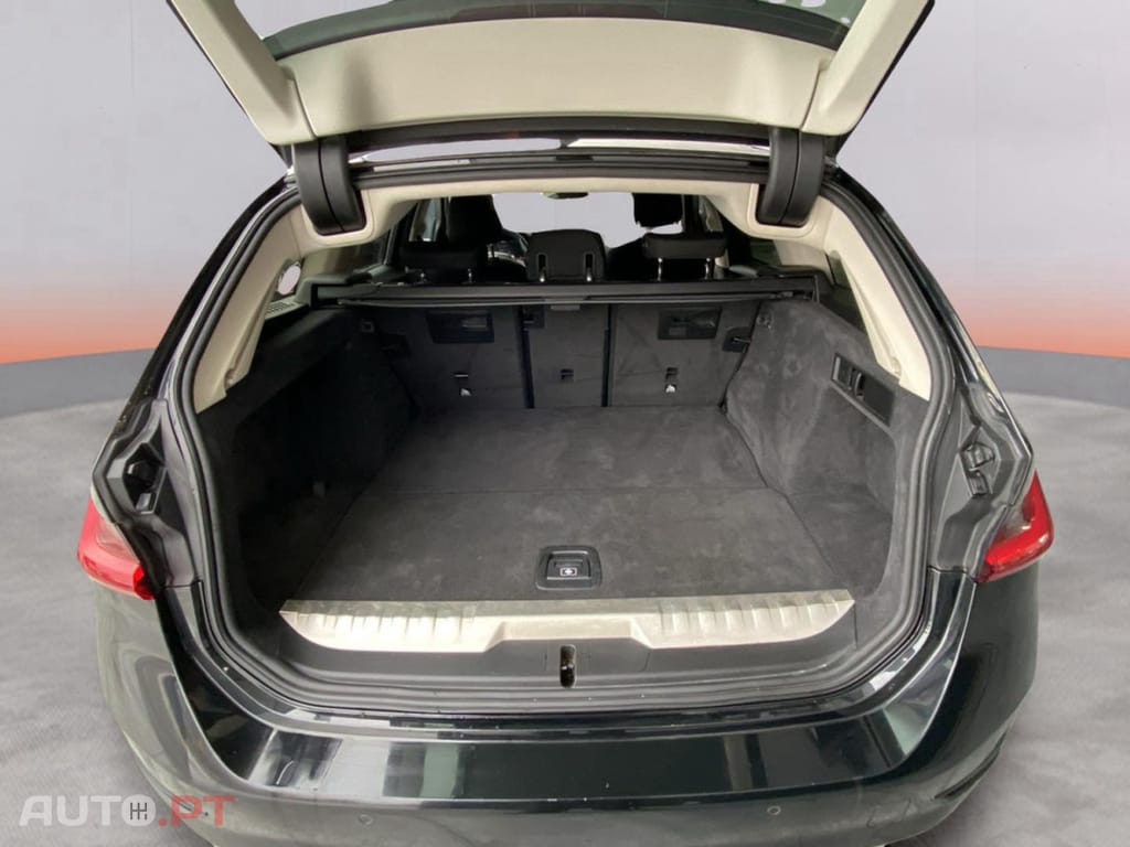 BMW 330 e Corporate Edition Auto