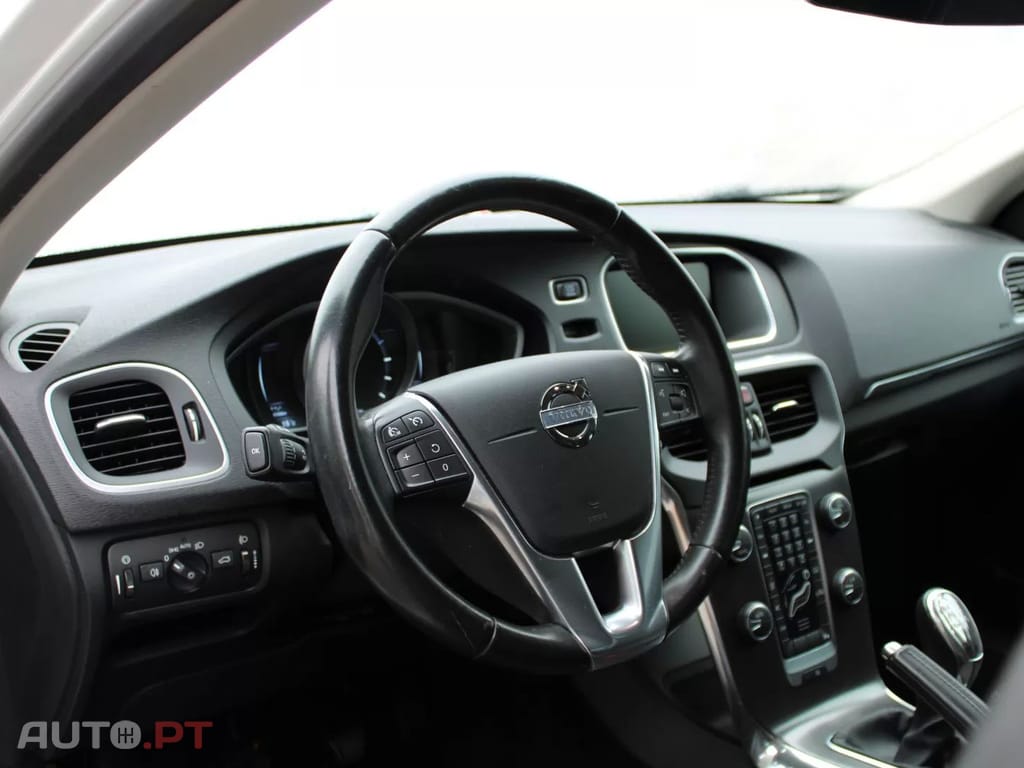 Volvo V40 1.6 D2 Momentum Eco