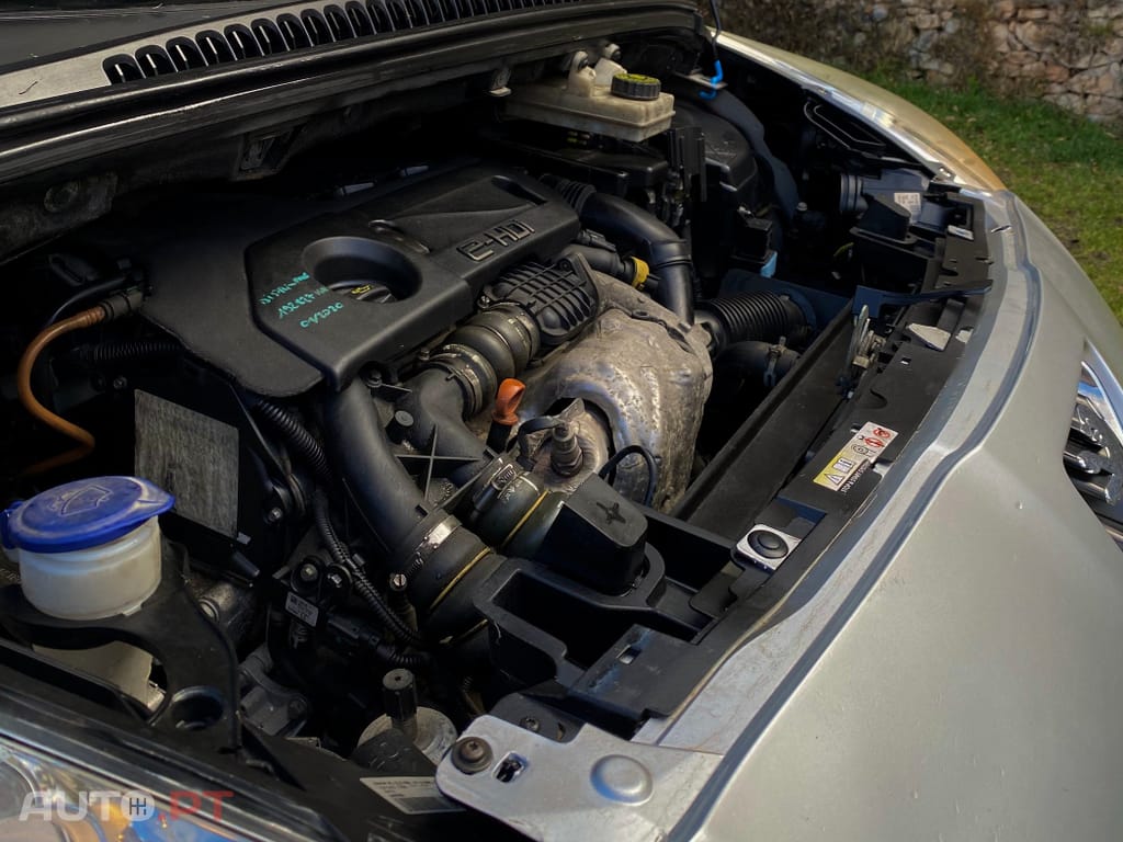 Peugeot 5008 1.6 HDi Business Line CMP6