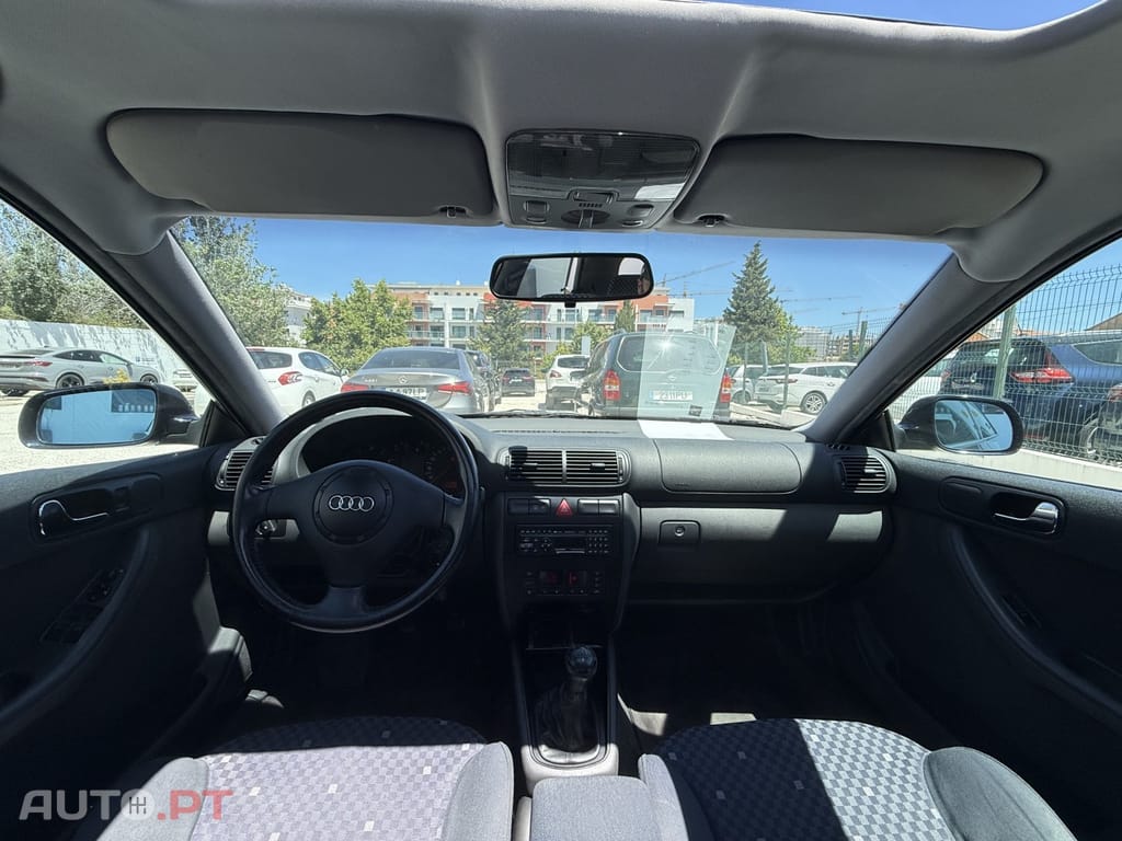 Audi A3 1.6 Attraction