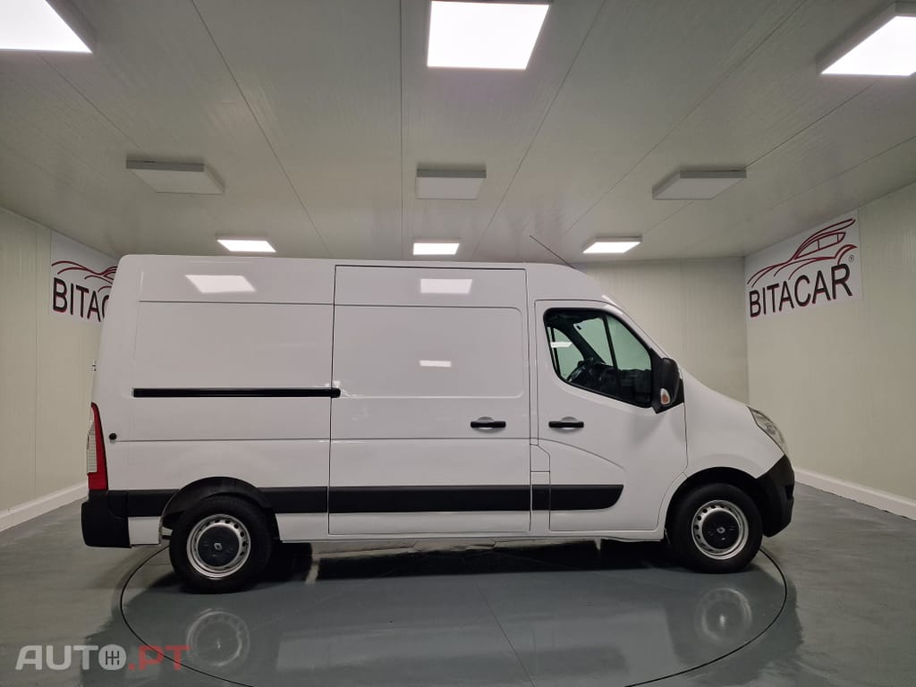 Renault Master 2.3 dCi L2H2 3.5T