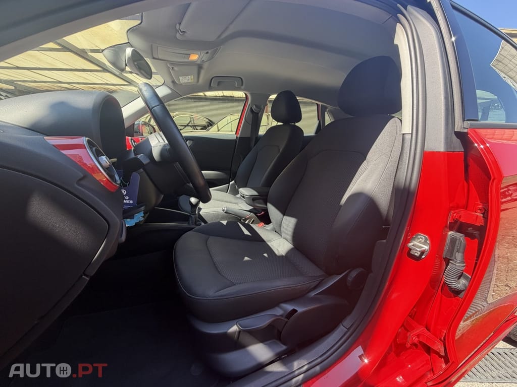 Audi A1 1.6 TDI S-line — fotografia 21