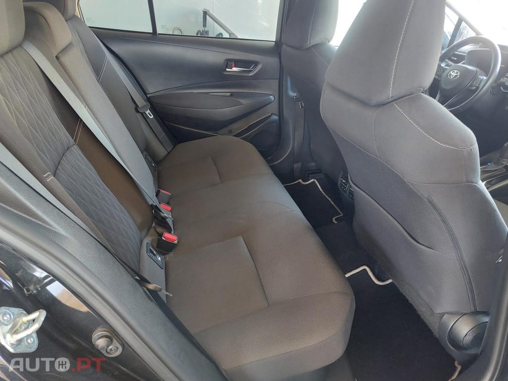Toyota Corolla 1.8 Hybrid Exclusive