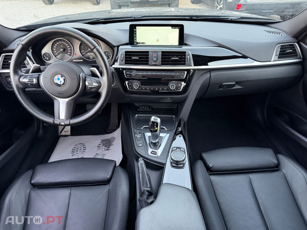 BMW 330 e iPerformance Pack M