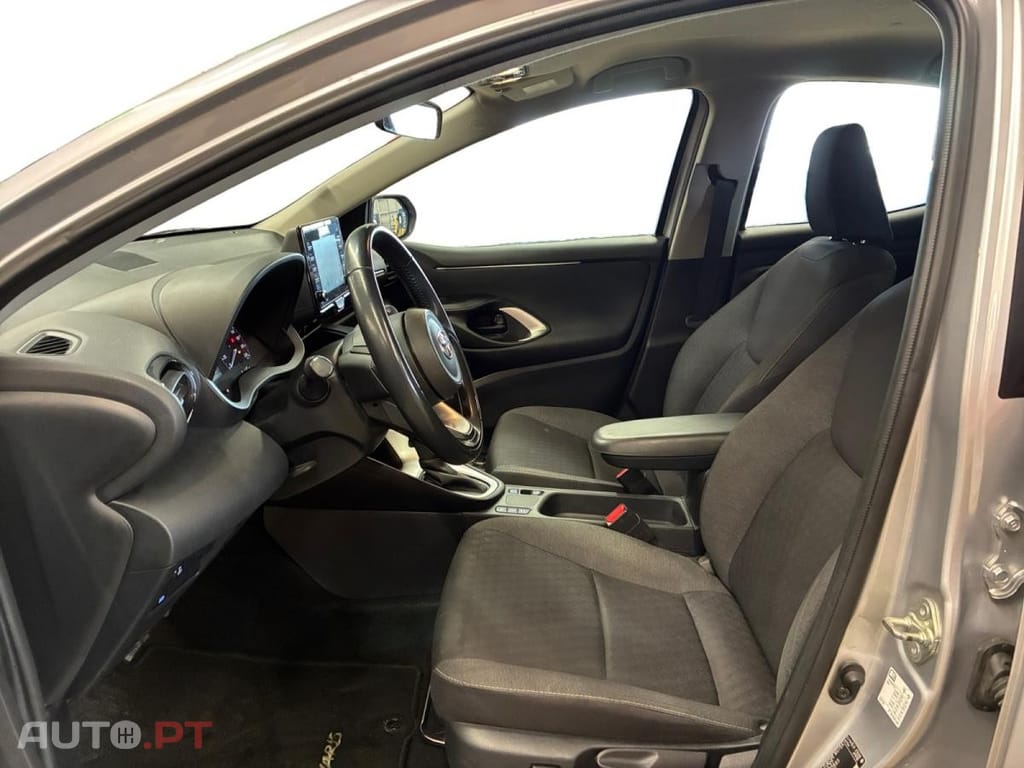 Toyota Yaris 1.5 HDF Dynamic Business  MY22