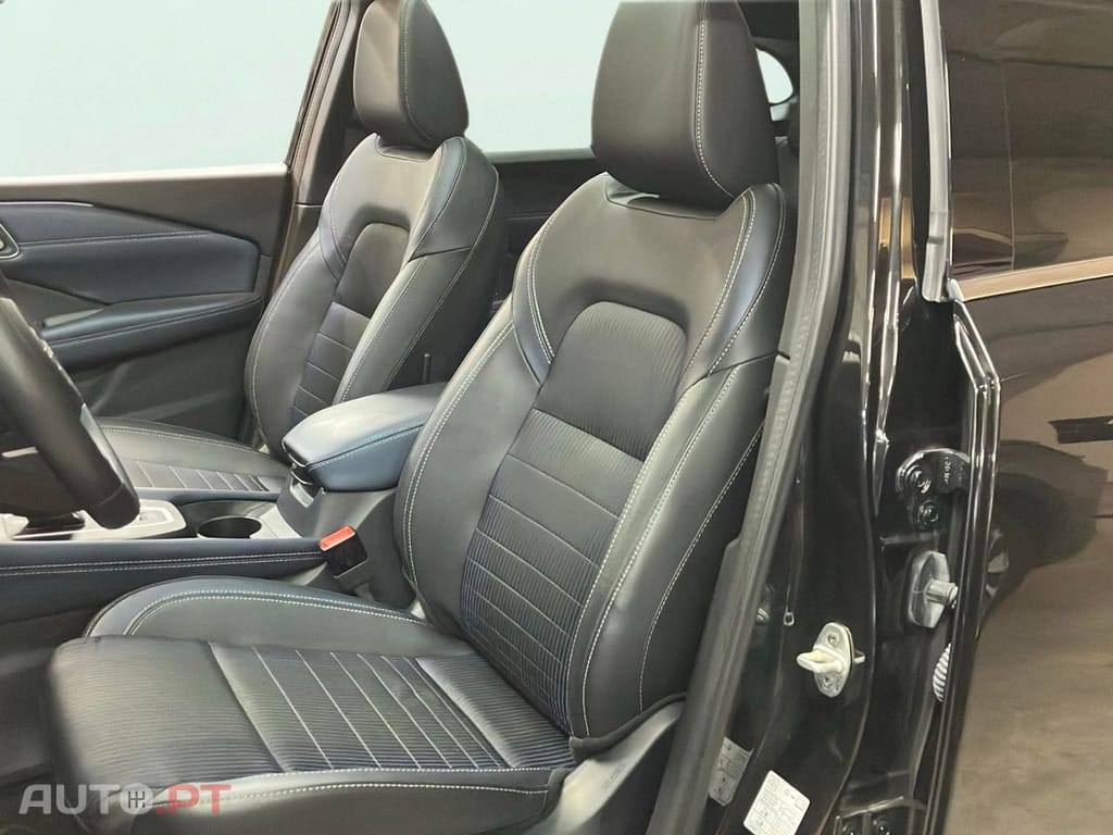 Nissan Qashqai 1.3 DIG-T N-Connecta LED