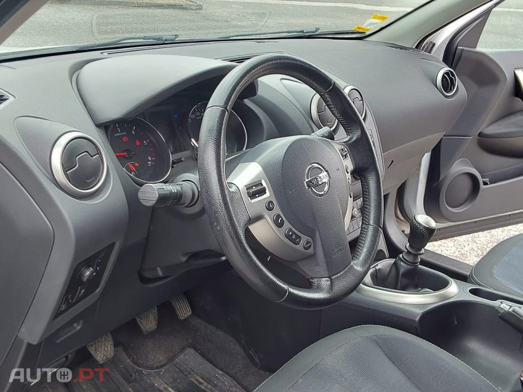 Nissan Qashqai 1.5 dCi Tekna Premium 17