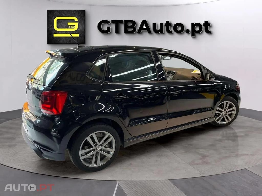 Volkswagen Polo 1.2 Tsi R-LINE