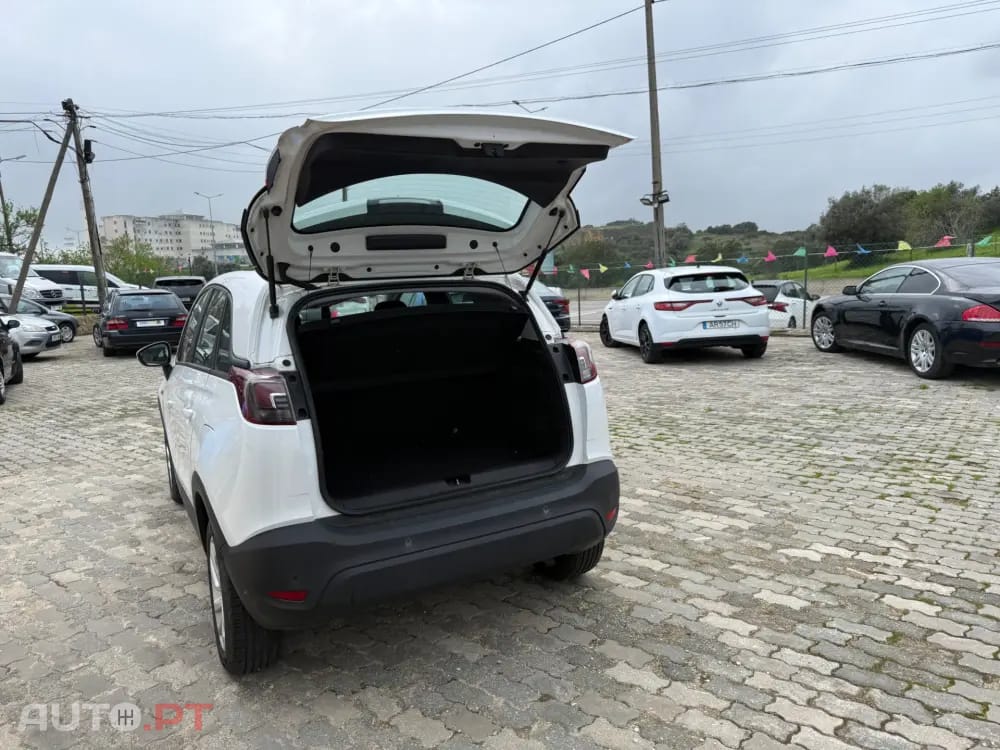 Opel Crossland Outro