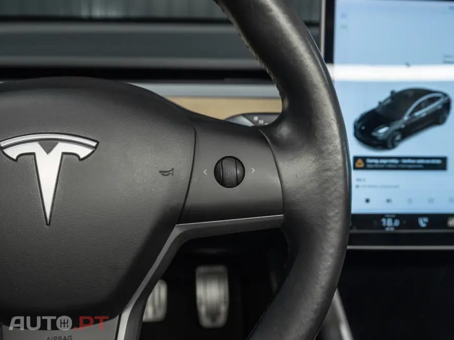 Tesla Model 3 Long-Range Dual Motor AWD