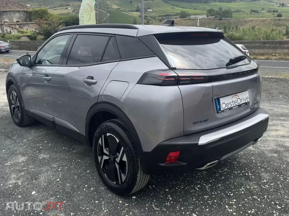 Peugeot 2008 1.2 Hybrid Allure e-DCS6