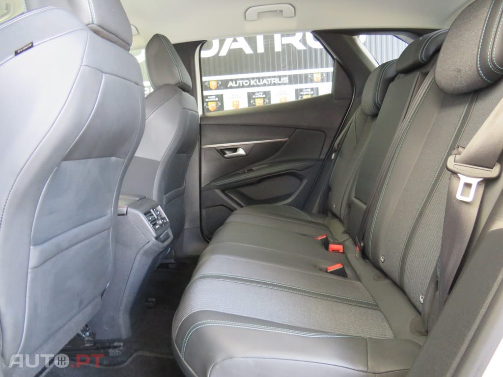 Peugeot 3008 1.5 BlueHDi Allure EAT8