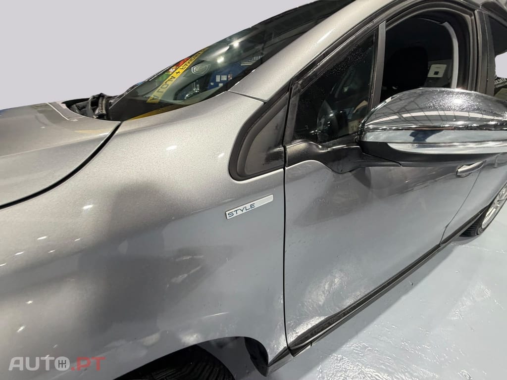 Peugeot 2008 1.2 Business