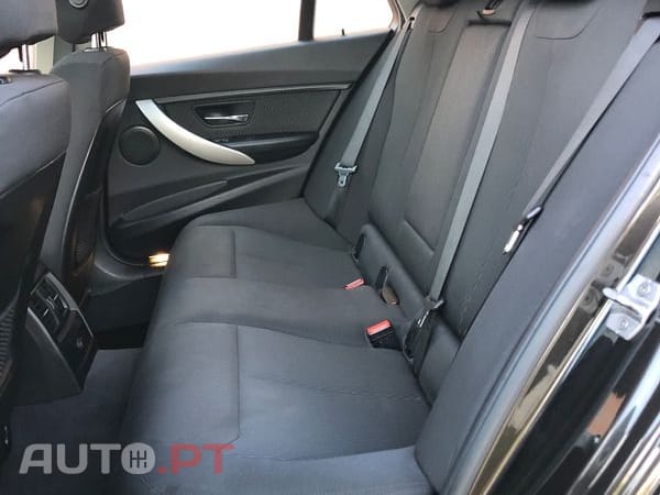 BMW 320 d Sport-Aut. Efficient Dynamics Edition Sport Line