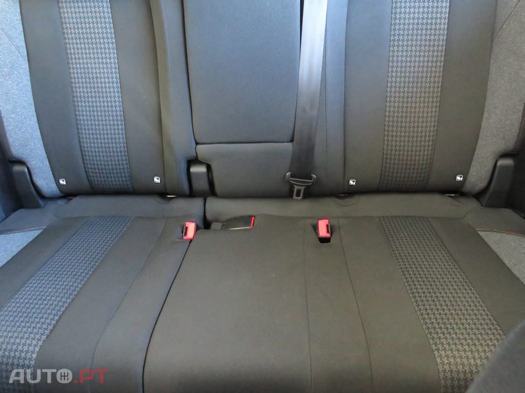 Peugeot 3008 1.5 BlueHDi Active Pack