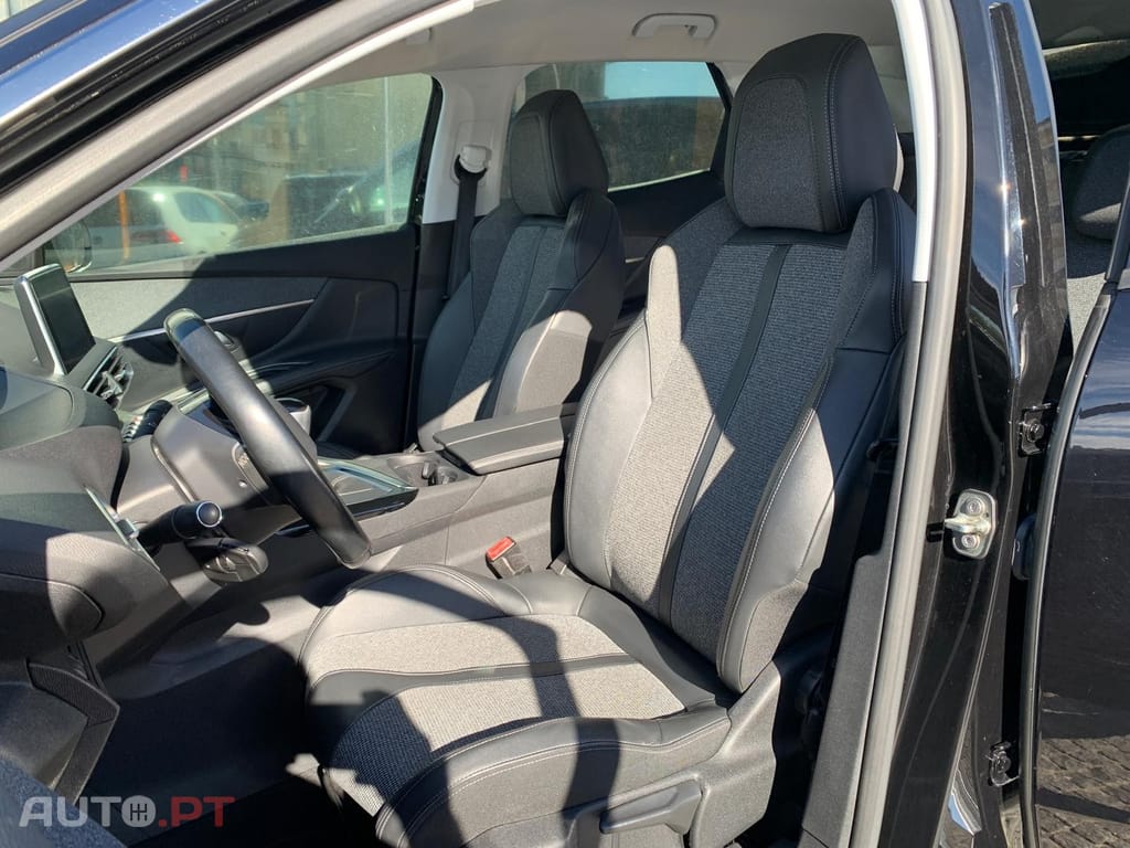 Peugeot 3008 1.5 BlueHDi Allure