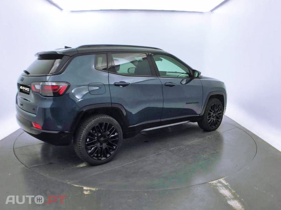 Jeep Compass 1.3 TG 4Xe S