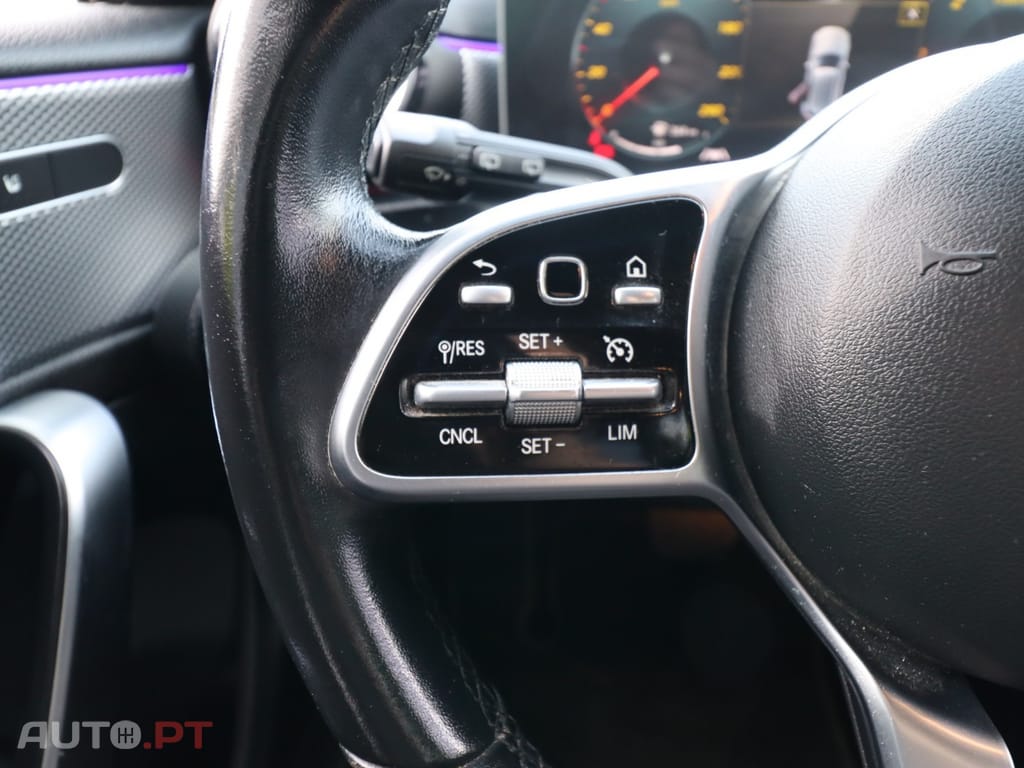 Mercedes-Benz A 180 d 7G-DCT Progressive — fotografia 14