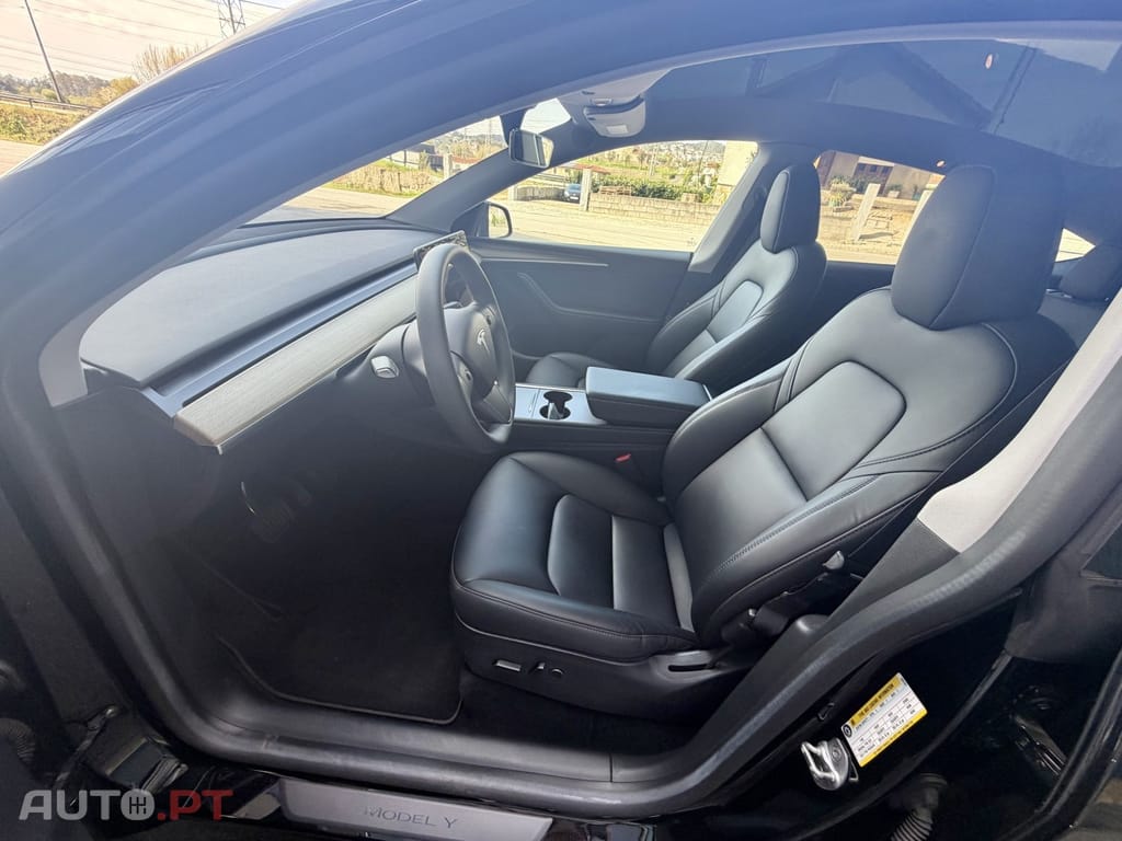 Tesla Model 3 Standard Range Plus RWD