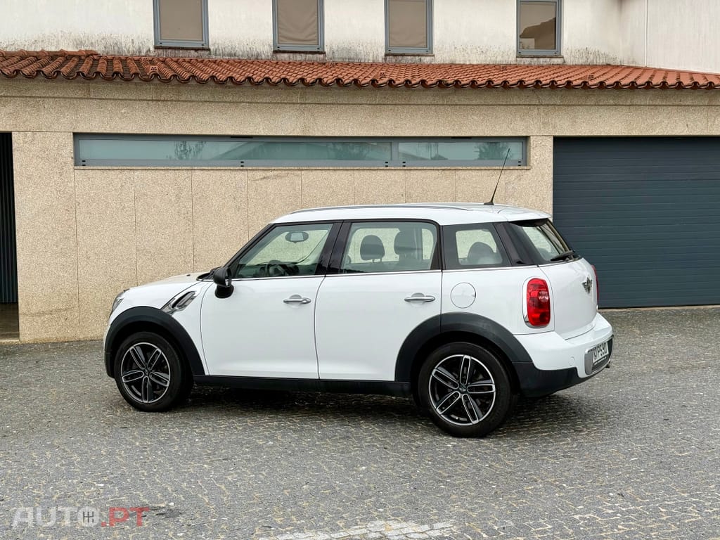 MINI Countryman One D