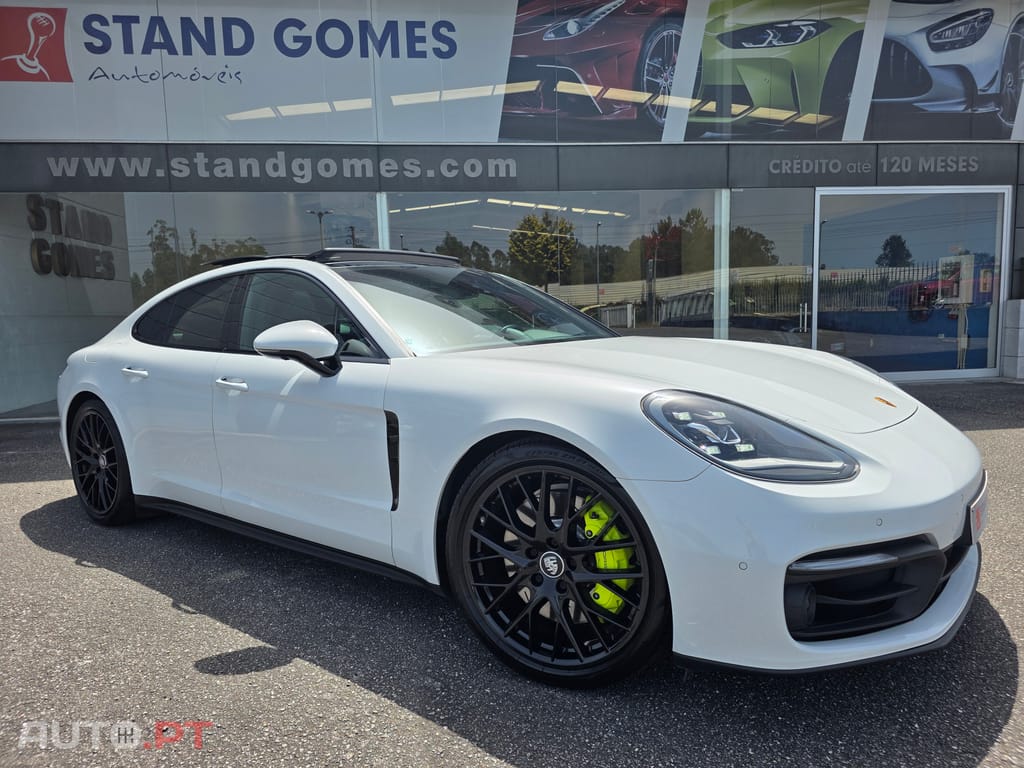 Porsche Panamera 4 e-hybrid
