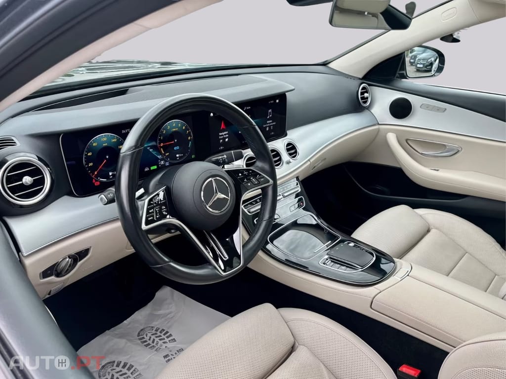 Mercedes-Benz E 300 I.V.A DEDUTIVEL e T AMG