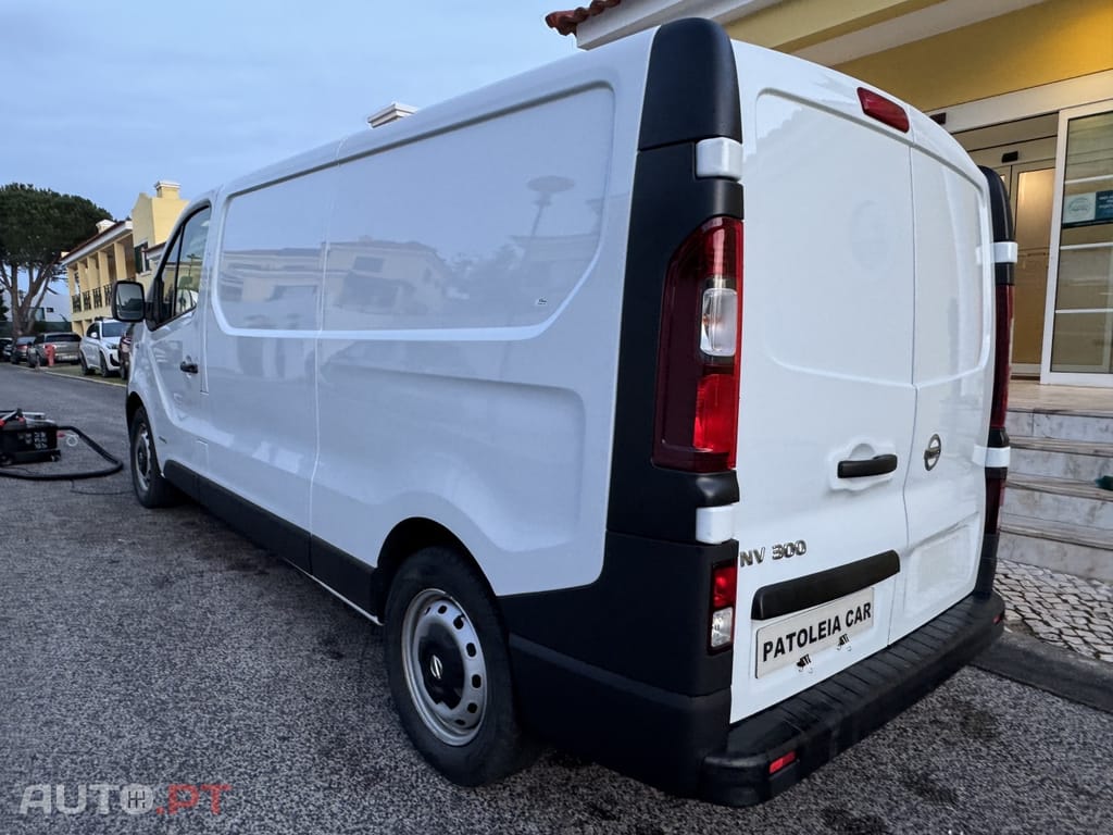 Nissan NV300 2.0 dCi L2H1 1.2T Comfort