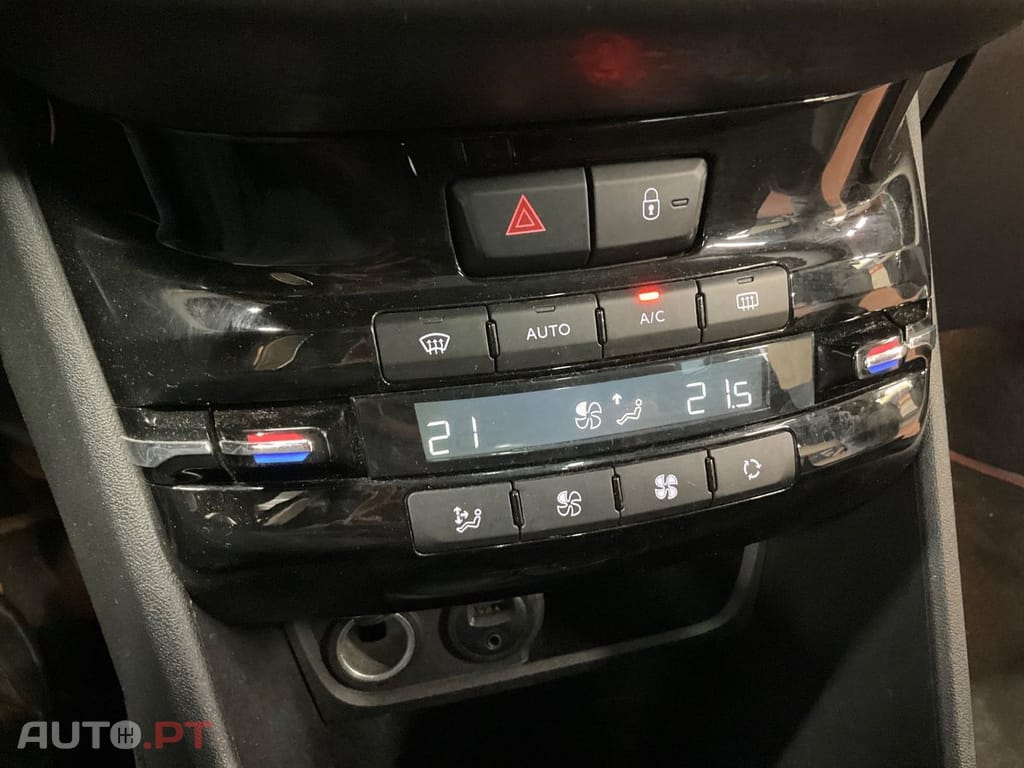 Peugeot 2008 1.2 e-THP GT Line