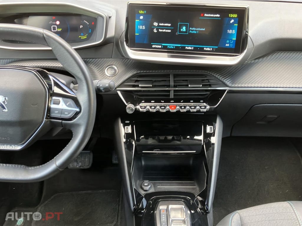 Peugeot E-208 50 KWh Allure Pack