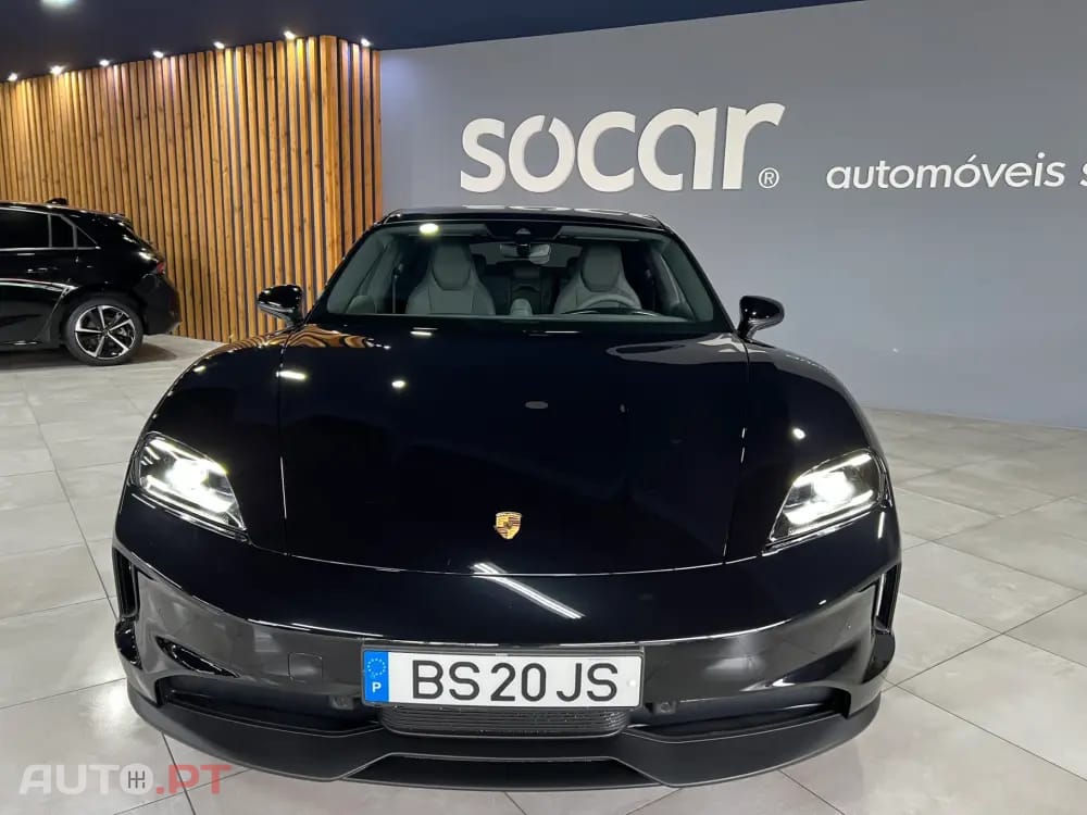 Porsche Taycan Outro