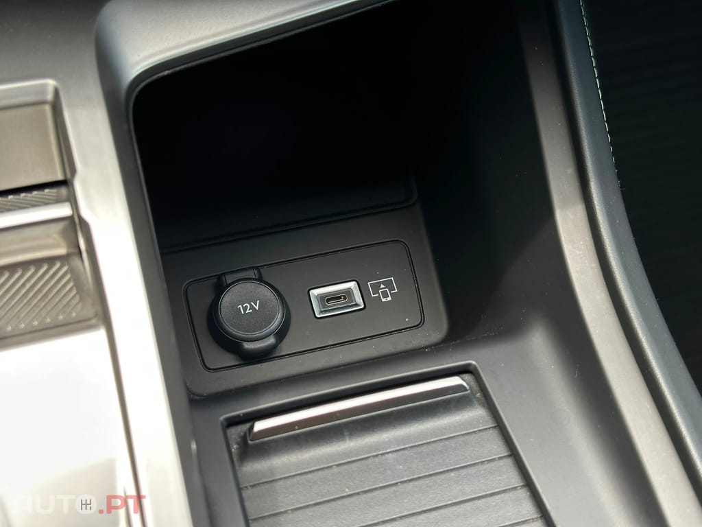 Peugeot 408 1.6 Hybrid GT e-EAT8