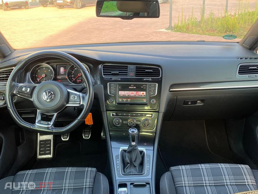 Volkswagen Golf 2.0 TDi GTD